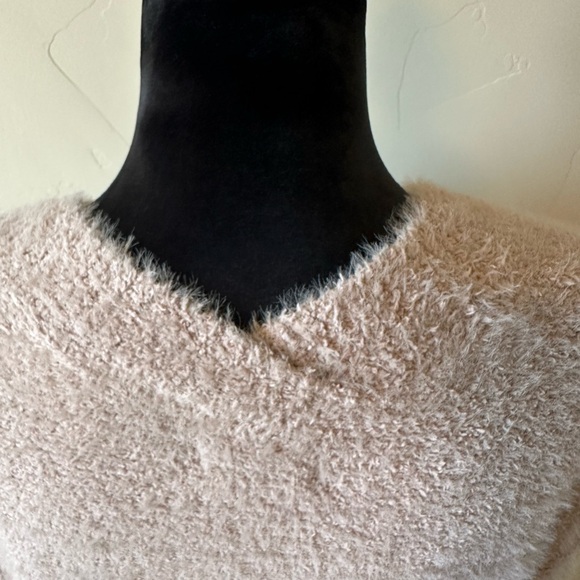 NWOT alter’d state medium sweater - Picture 5 of 6